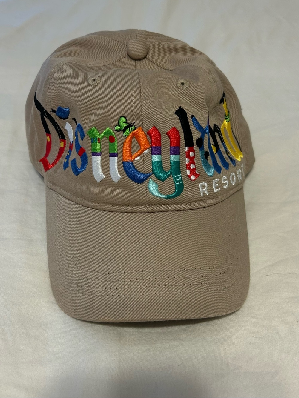 Disneyland Hat Adjustable Embroidery Characters Logo 2025 Mickey, Goofy EUC